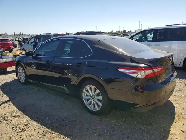 4T1B11HK9JU019184 2018 TOYOTA CAMRY - Image 2