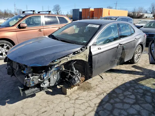 4T1B11HK9JU023638 2018 TOYOTA CAMRY - Image 1