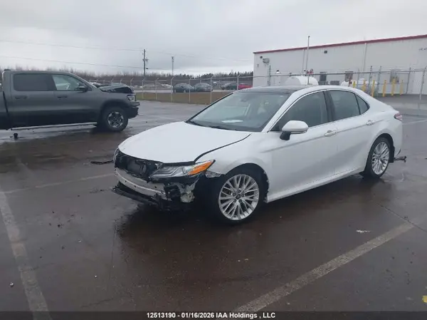 4T1B11HK9JU026846 2018 TOYOTA CAMRY - Image 2