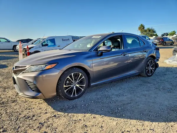 4T1B11HK9JU028788 2018 TOYOTA CAMRY - Image 1