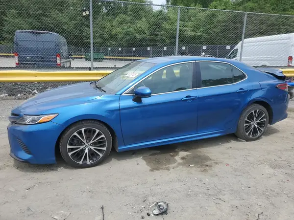 4T1B11HK9JU030914 2018 TOYOTA CAMRY - Image 1