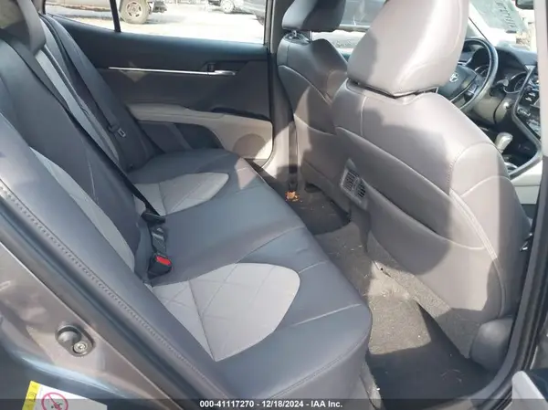 4T1B11HK9JU032419 2018 TOYOTA CAMRY - Image 8