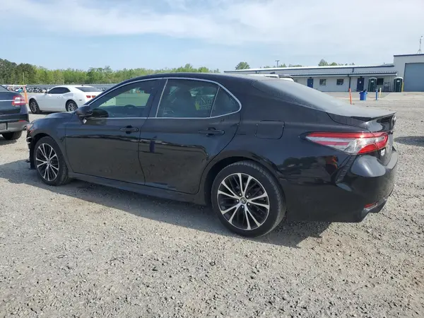 4T1B11HK9JU033750 2018 TOYOTA CAMRY - Image 2