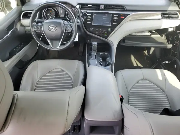 4T1B11HK9JU033750 2018 TOYOTA CAMRY - Image 8