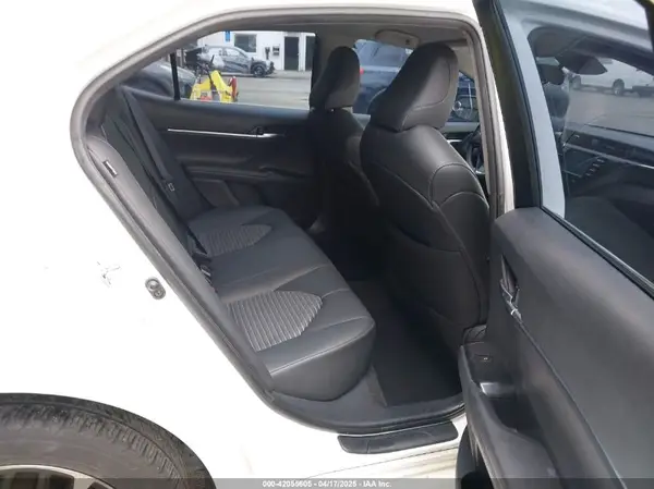 4T1B11HK9JU035773 2018 TOYOTA CAMRY - Image 8