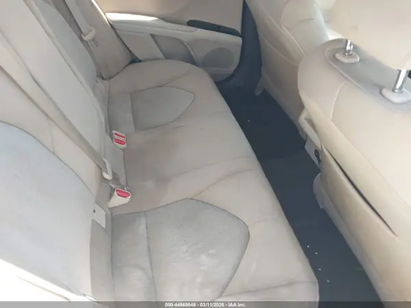 4T1B11HK9JU039225 2018 TOYOTA CAMRY - Image 8