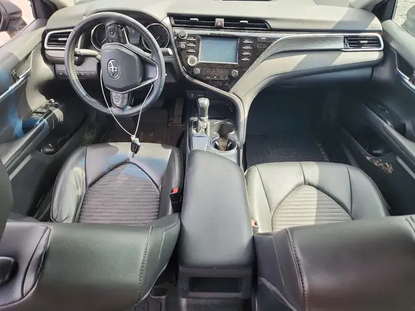4T1B11HK9JU040133 2018 TOYOTA CAMRY - Image 8