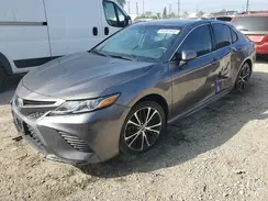 4T1B11HK9JU040486 2018 TOYOTA CAMRY