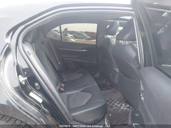 4T1B11HK9JU040665 2018 TOYOTA CAMRY - Image 8