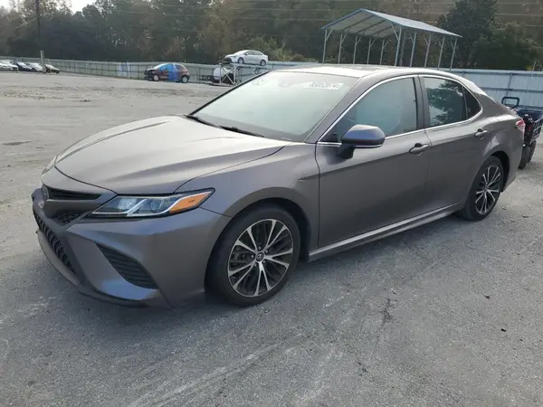 4T1B11HK9JU041203 2018 TOYOTA CAMRY - Image 1