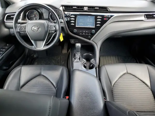 4T1B11HK9JU045798 2018 TOYOTA CAMRY - Image 8