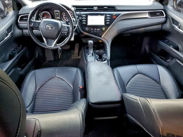 4T1B11HK9JU052007 2018 TOYOTA CAMRY - Image 8