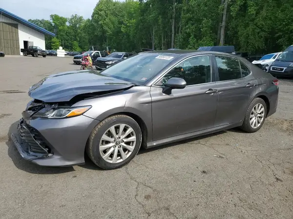 4T1B11HK9JU052976 2018 TOYOTA CAMRY - Image 1