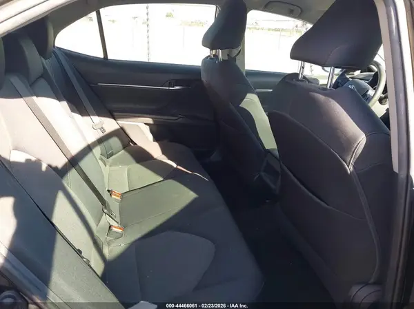 4T1B11HK9JU053125 2018 TOYOTA CAMRY - Image 8