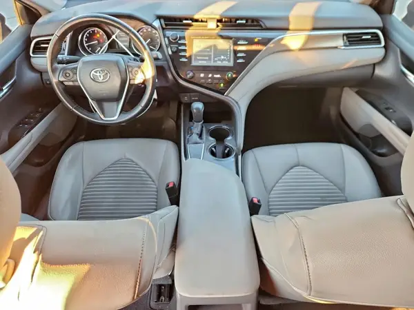4T1B11HK9JU054100 2018 TOYOTA CAMRY - Image 8