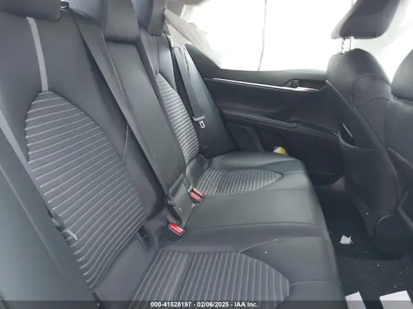 4T1B11HK9JU058289 2018 TOYOTA CAMRY - Image 8