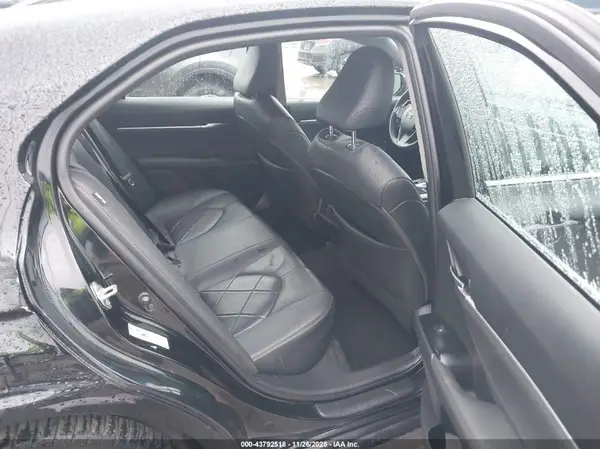 4T1B11HK9JU063640 2018 TOYOTA CAMRY - Image 8