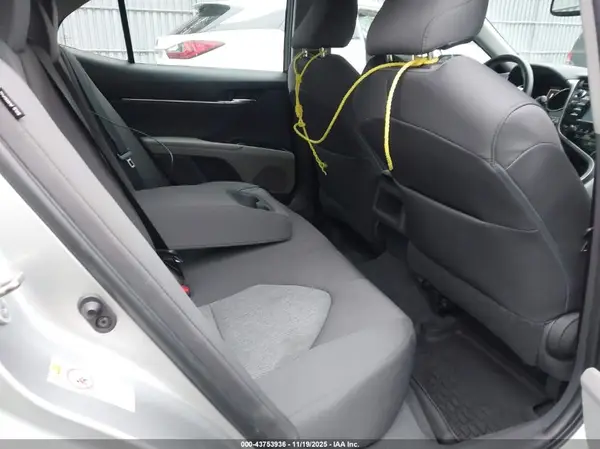 4T1B11HK9JU064545 2018 TOYOTA CAMRY - Image 8