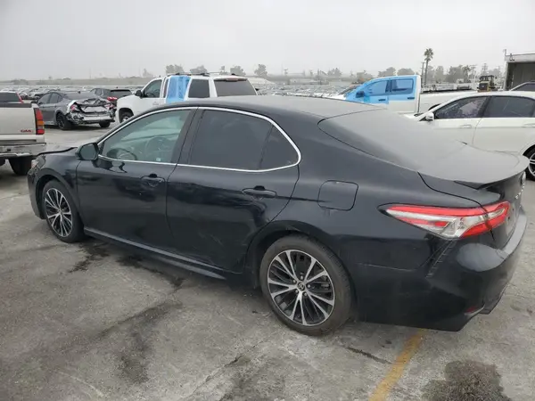 4T1B11HK9JU064707 2018 TOYOTA CAMRY - Image 2