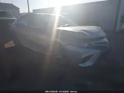 4T1B11HK9JU068675 2018 TOYOTA CAMRY