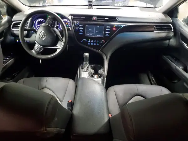 4T1B11HK9JU069986 2018 TOYOTA CAMRY - Image 8