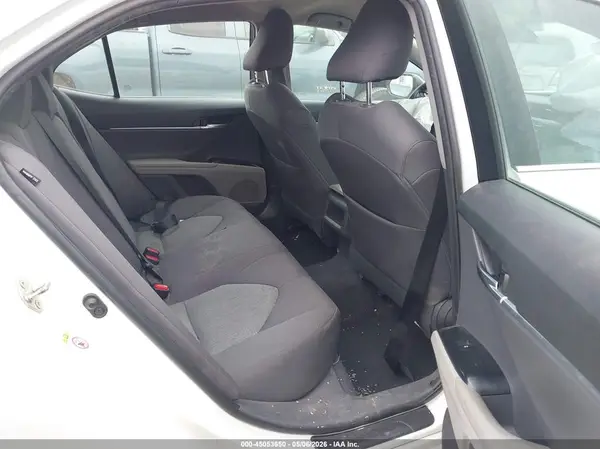 4T1B11HK9JU071804 2018 TOYOTA CAMRY - Image 8