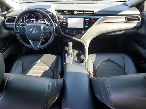 4T1B11HK9JU072404 2018 TOYOTA CAMRY - Image 8
