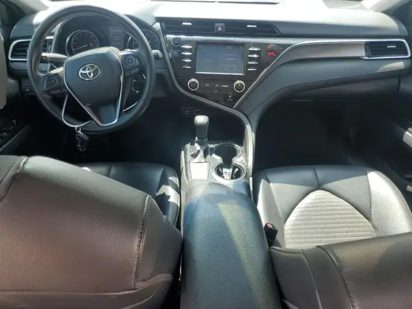 4T1B11HK9JU077375 2018 TOYOTA CAMRY - Image 8