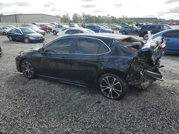 4T1B11HK9JU078073 2018 TOYOTA CAMRY - Image 2