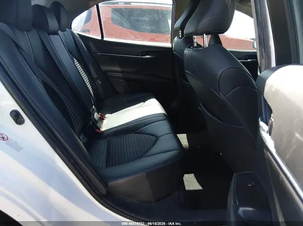 4T1B11HK9JU078316 2018 TOYOTA CAMRY - Image 8
