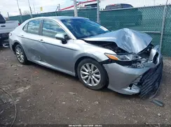 4T1B11HK9JU082558 2018 TOYOTA CAMRY