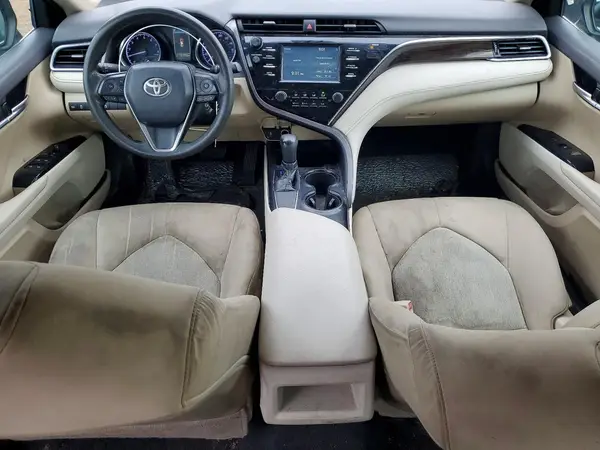 4T1B11HK9JU083385 2018 TOYOTA CAMRY - Image 8