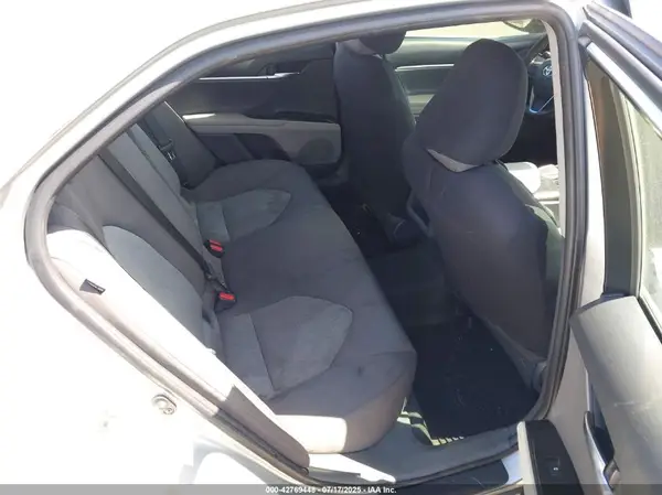 4T1B11HK9JU085167 2018 TOYOTA CAMRY - Image 8