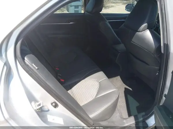 4T1B11HK9JU085184 2018 TOYOTA CAMRY - Image 8
