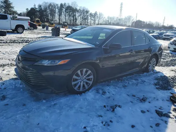 4T1B11HK9JU086111 2018 TOYOTA CAMRY - Image 1