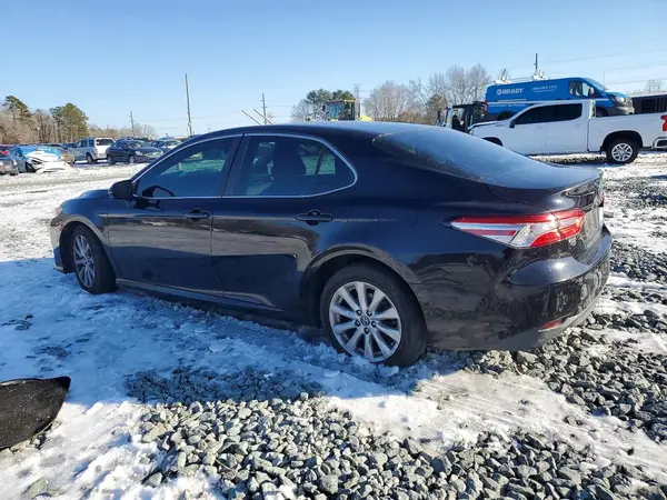 4T1B11HK9JU086111 2018 TOYOTA CAMRY - Image 2