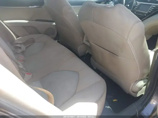 4T1B11HK9JU087629 2018 TOYOTA CAMRY - Image 8