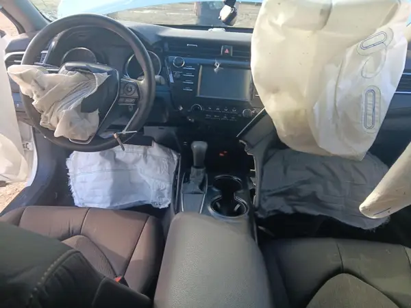 4T1B11HK9JU092183 2018 TOYOTA CAMRY - Image 8