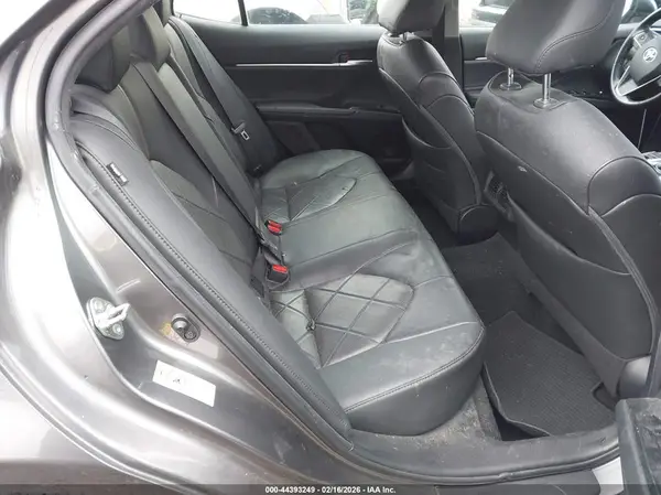 4T1B11HK9JU092961 2018 TOYOTA CAMRY - Image 8