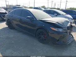 4T1B11HK9JU093222 2018 TOYOTA CAMRY