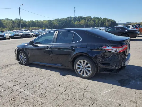 4T1B11HK9JU094337 2018 TOYOTA CAMRY - Image 2