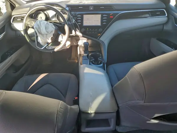 4T1B11HK9JU097545 2018 TOYOTA CAMRY - Image 8