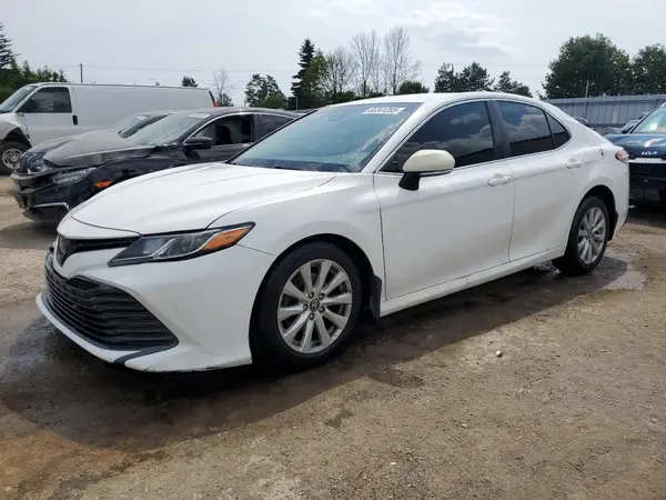 4T1B11HK9JU105322 2018 TOYOTA CAMRY - Image 1
