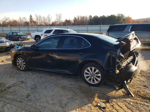 4T1B11HK9JU107944 2018 TOYOTA CAMRY - Image 2
