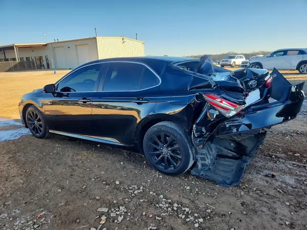 4T1B11HK9JU109127 2018 TOYOTA CAMRY - Image 2