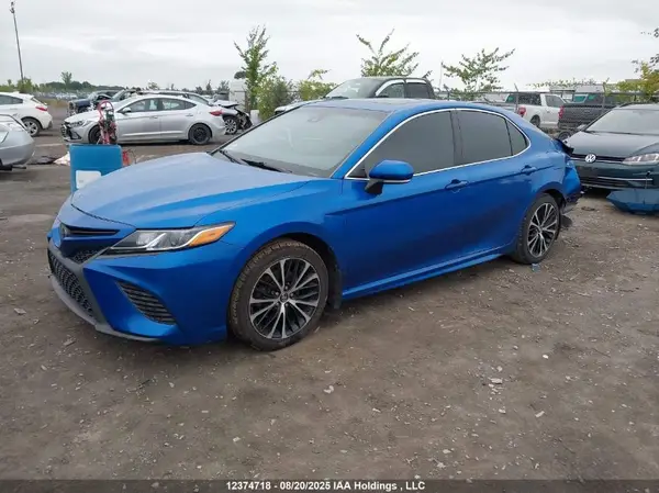 4T1B11HK9JU110309 2018 TOYOTA CAMRY - Image 2