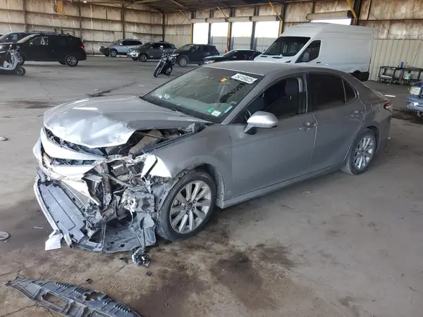 4T1B11HK9JU115736 2018 TOYOTA CAMRY - Image 1
