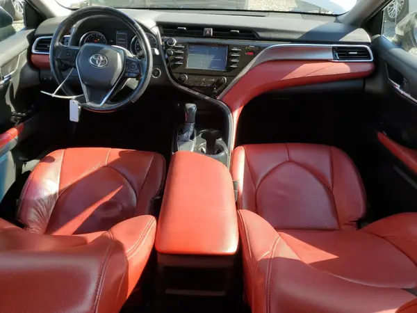 4T1B11HK9JU116272 2018 TOYOTA CAMRY - Image 8