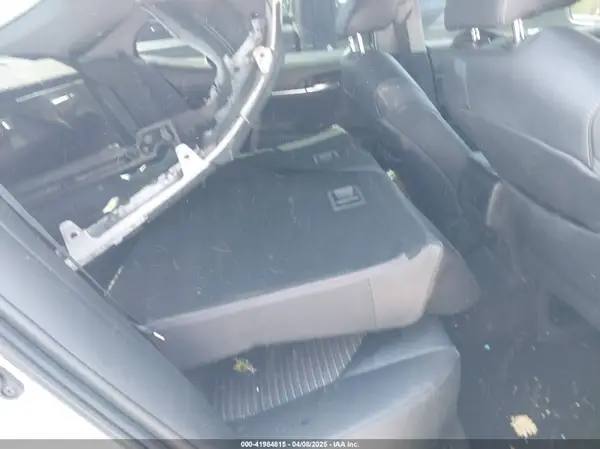 4T1B11HK9JU117339 2018 TOYOTA CAMRY - Image 8
