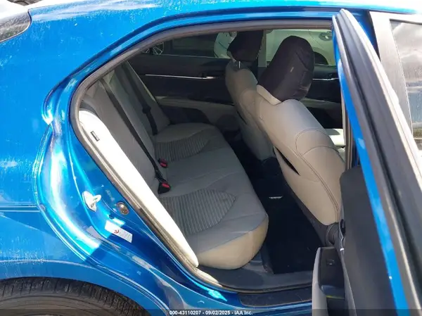 4T1B11HK9JU117356 2018 TOYOTA CAMRY - Image 8